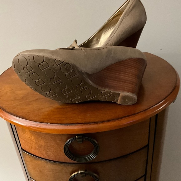 BCBG Wedge Shoe - Picture 4 of 4